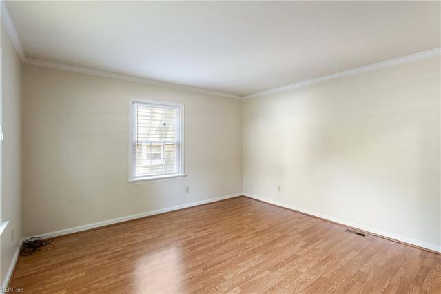 106 Rowe DR, Poquoson, VA 23662