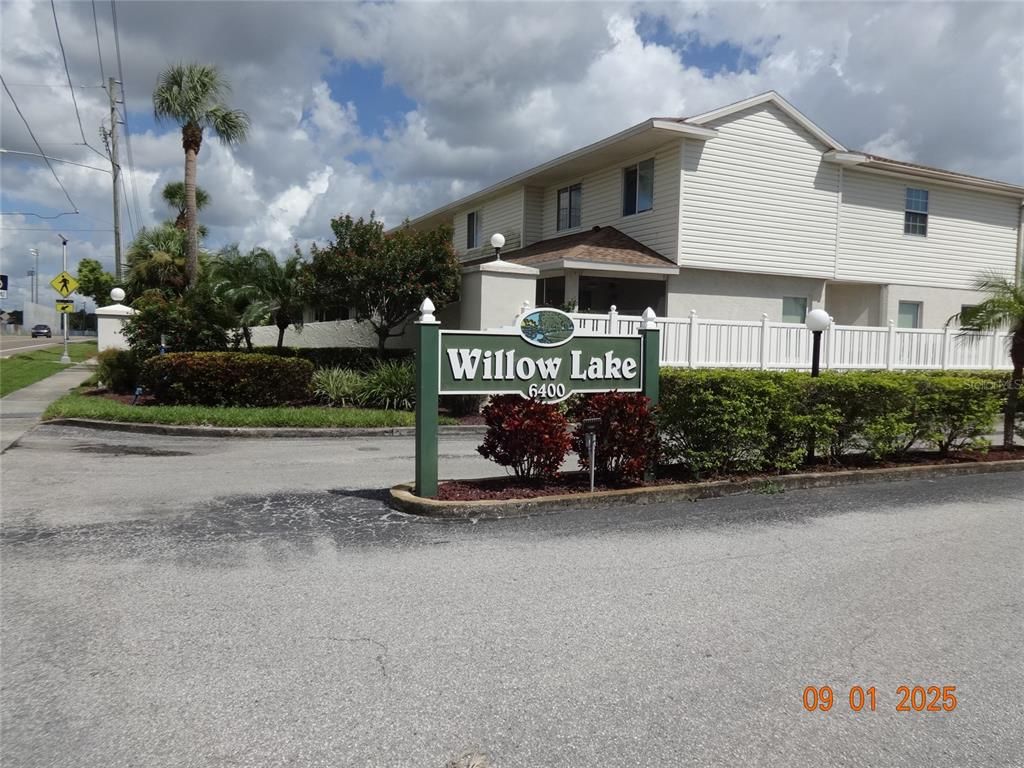 6400 46TH AVENUE N 114, Kenneth City, FL 33709