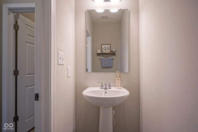 8596 Fawn Way, Mccordsville, IN 46055