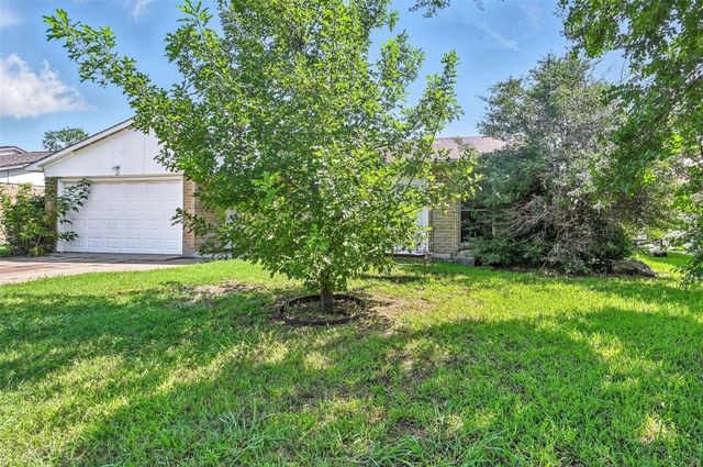412 Forestwood Drive, Forney, TX 75126