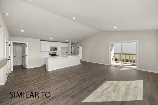 607 Birch Street, Dallas Center, IA 50063