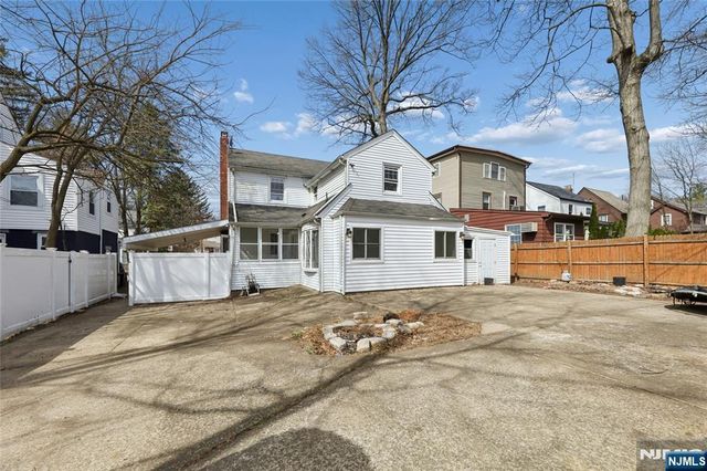 1087 Lambert Road, Teaneck, NJ 07666