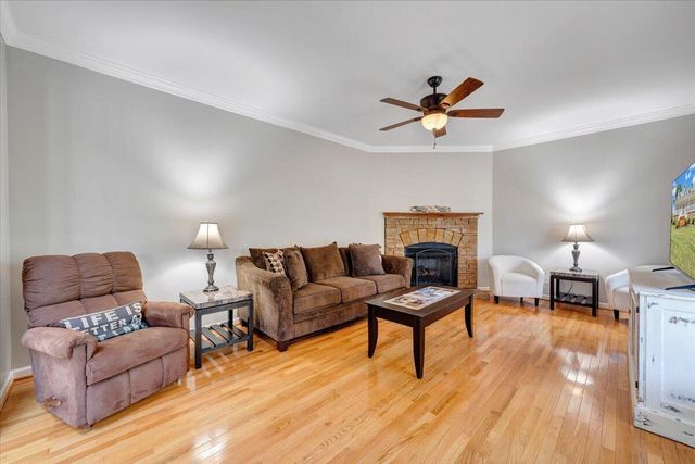 1157 Lakeland Pines DR, Moneta, VA 24121