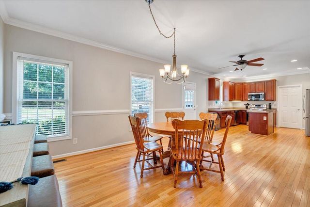 1157 Lakeland Pines DR, Moneta, VA 24121