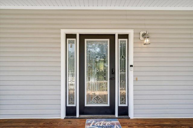 1157 Lakeland Pines DR, Moneta, VA 24121