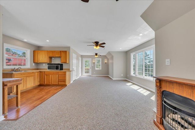 1157 Lakeland Pines DR, Moneta, VA 24121