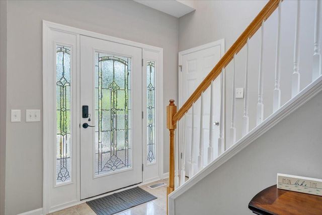 1157 Lakeland Pines DR, Moneta, VA 24121