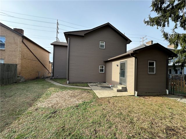 243 Pennsylvania Avenue, Rochester, PA 15074