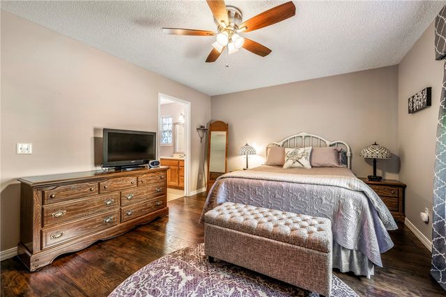 14 Jordan Lane, Bentonville, AR 72712