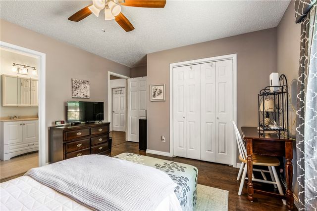 14 Jordan Lane, Bentonville, AR 72712