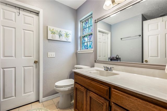 14 Jordan Lane, Bentonville, AR 72712