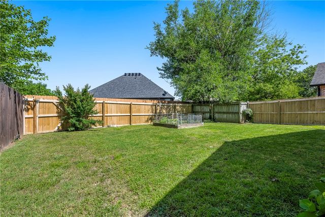 14 Jordan Lane, Bentonville, AR 72712