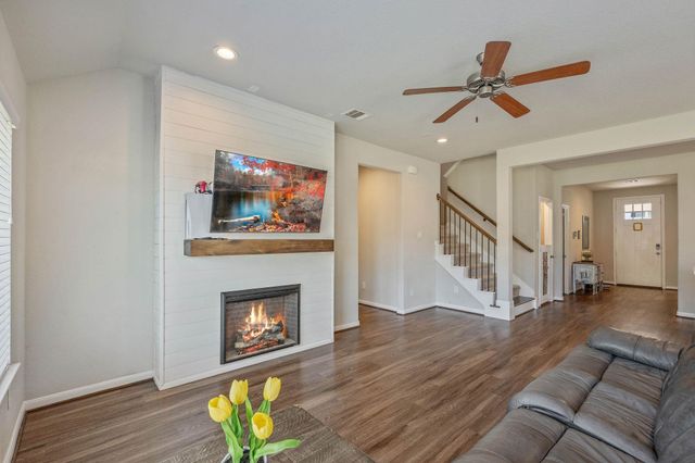 2328 Hagerman Road, Conroe, TX 77384