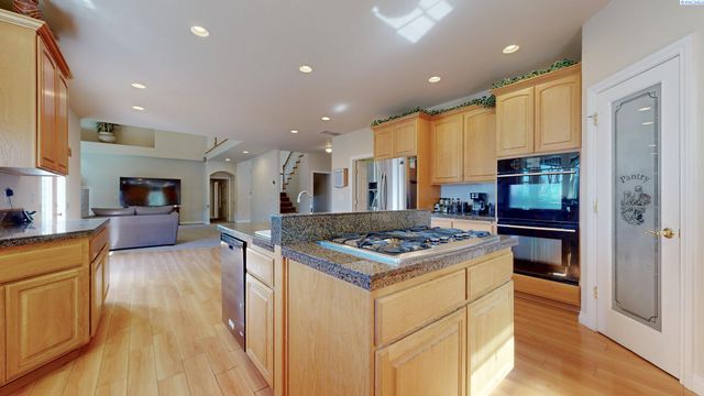 4604 Sedona Court, Pasco, WA 99301