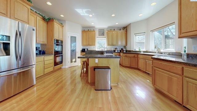 4604 Sedona Court, Pasco, WA 99301