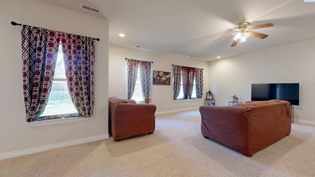 4604 Sedona Court, Pasco, WA 99301