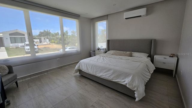 677 LAVANDA, Dorado, PR 00646