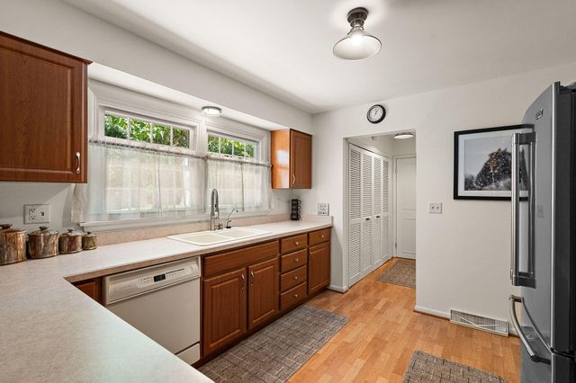 161 Sylvan Drive, Valparaiso, IN 46385