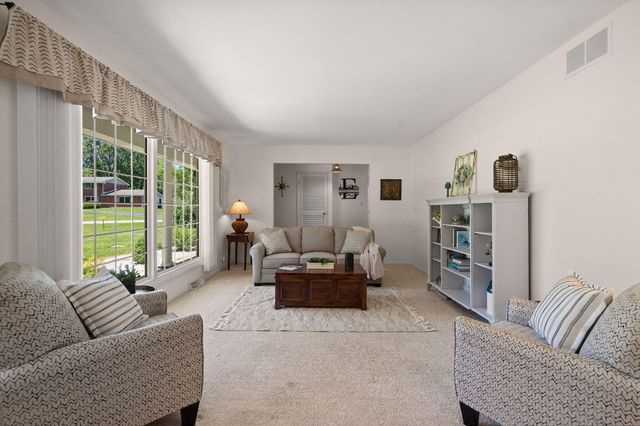 161 Sylvan Drive, Valparaiso, IN 46385