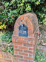 5125 Sycamore Drive, Jackson, MS 39212