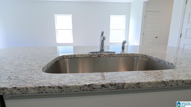 412 PEAVINE COVE, Alabaster, AL 35007