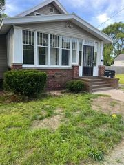 757 Washington Avenue, Muskegon, MI 49441