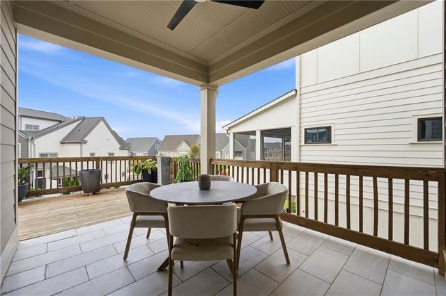 559 S Club Drive, Woodstock, GA 30188