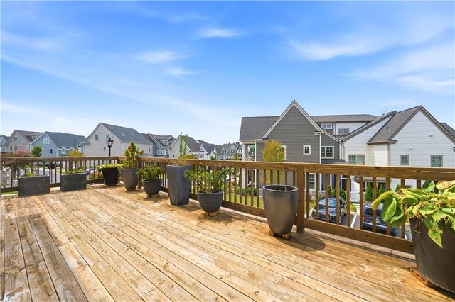 559 S Club Drive, Woodstock, GA 30188