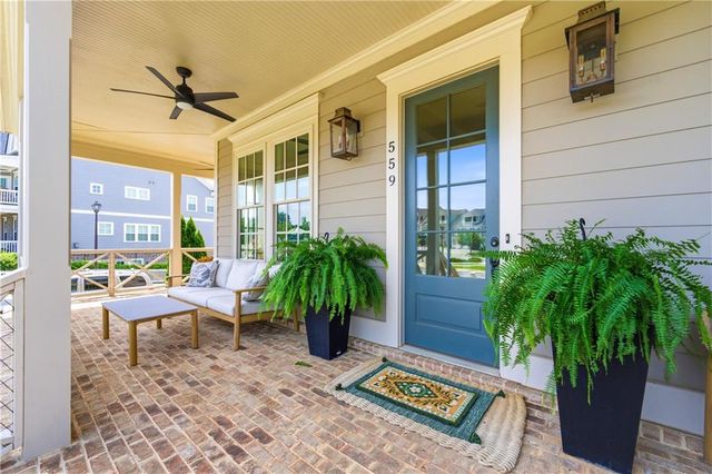 559 S Club Drive, Woodstock, GA 30188