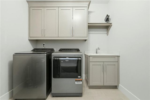 559 S Club Drive, Woodstock, GA 30188