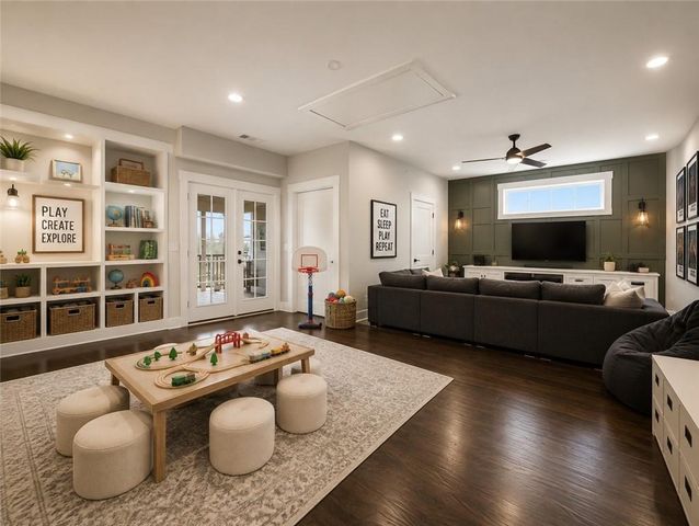 559 S Club Drive, Woodstock, GA 30188