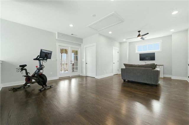 559 S Club Drive, Woodstock, GA 30188