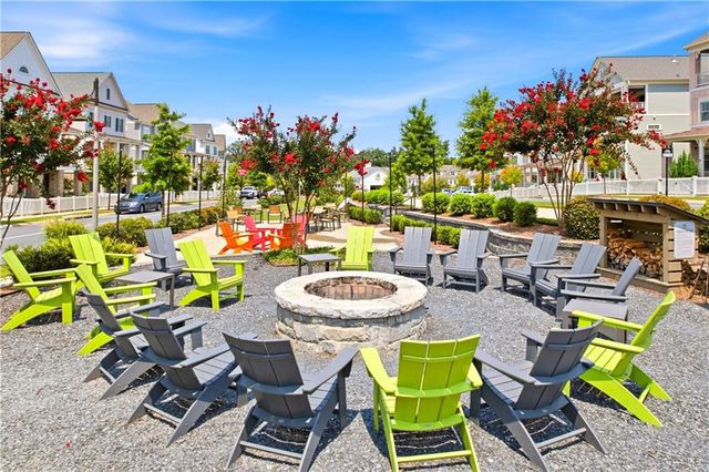 559 S Club Drive, Woodstock, GA 30188