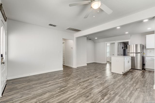 124 Nelson Ave, San Antonio, TX 78210