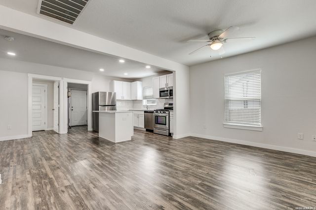 124 Nelson Ave, San Antonio, TX 78210