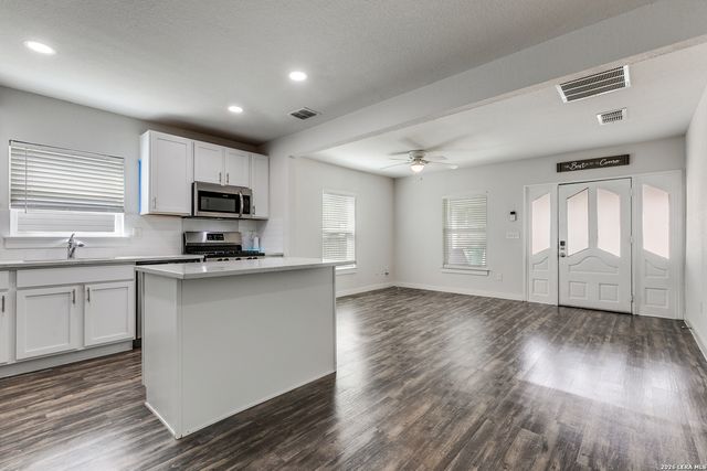 124 Nelson Ave, San Antonio, TX 78210