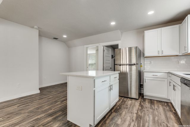 124 Nelson Ave, San Antonio, TX 78210