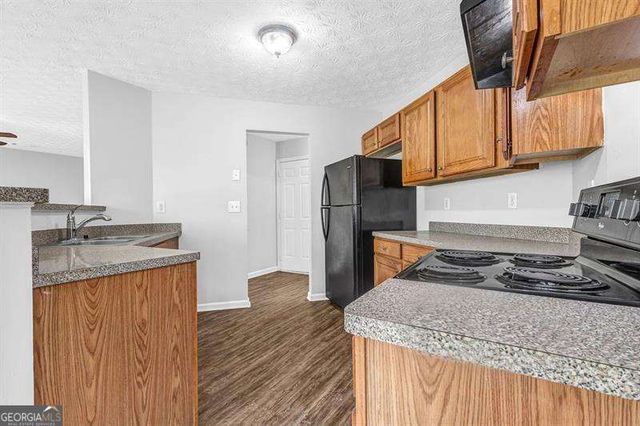 3943 Brookgate Court, Ellenwood, GA 30294