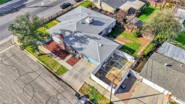 3495 E Dakota, Fresno, CA 93726