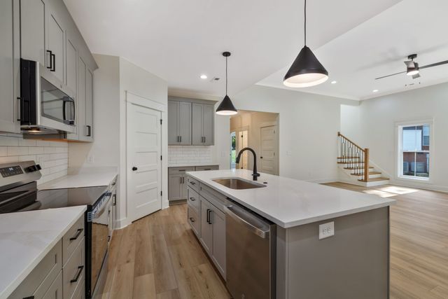 510 Mountain View Ct, Smyrna, TN 37167