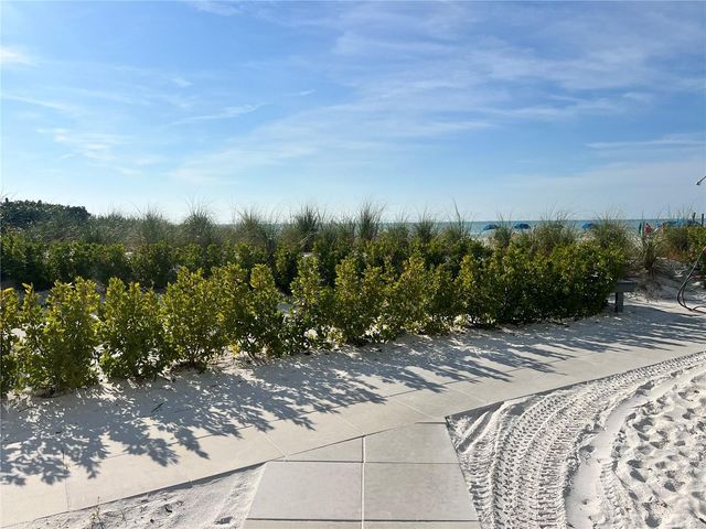 1001 POINT OF ROCKS ROAD 208, Sarasota, FL 34242