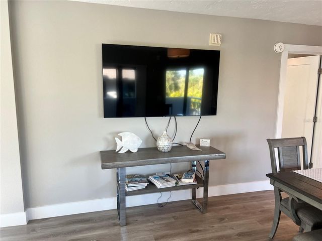 1001 POINT OF ROCKS ROAD 208, Sarasota, FL 34242