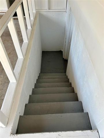 2037 Happy Ln, Hermann, MO 65041