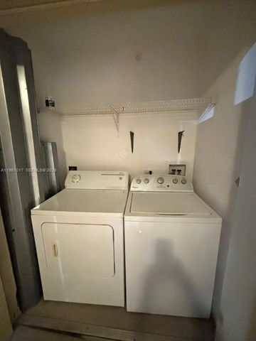 460 S Park Rd 6-110, Hollywood, FL 33021