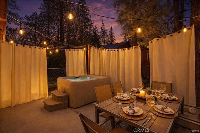 1104 Robinhood, Big Bear City, CA 92314