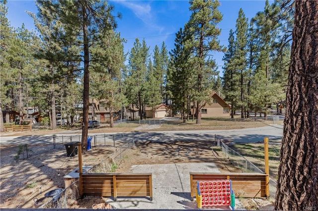 1104 Robinhood, Big Bear City, CA 92314