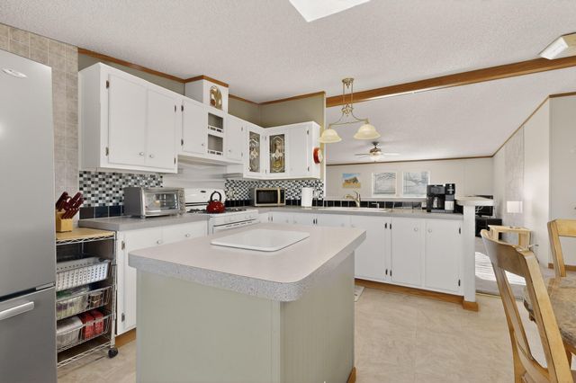 804 Calle De Los Tulipanes, Belen, NM 87002