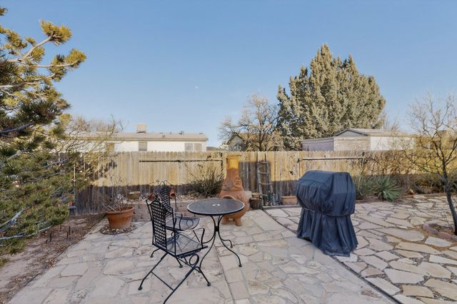 804 Calle De Los Tulipanes, Belen, NM 87002