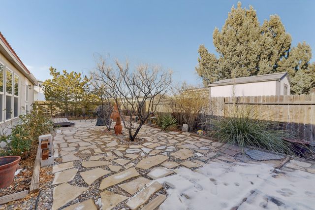 804 Calle De Los Tulipanes, Belen, NM 87002