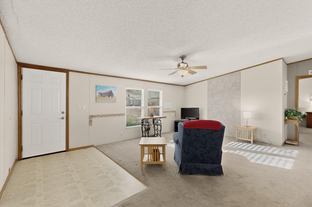 804 Calle De Los Tulipanes, Belen, NM 87002